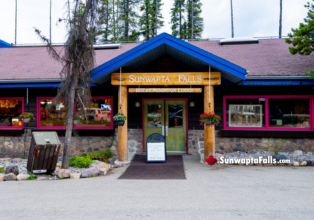 Sunwapta Falls Rocky Mountain Lodge